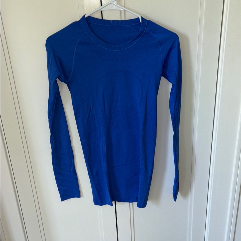 lululemon athletica Blue Long Sleeve Top